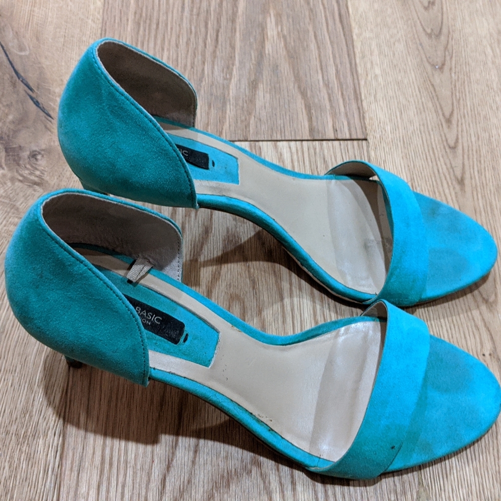 Zara sandals size 39 EU or 8 US